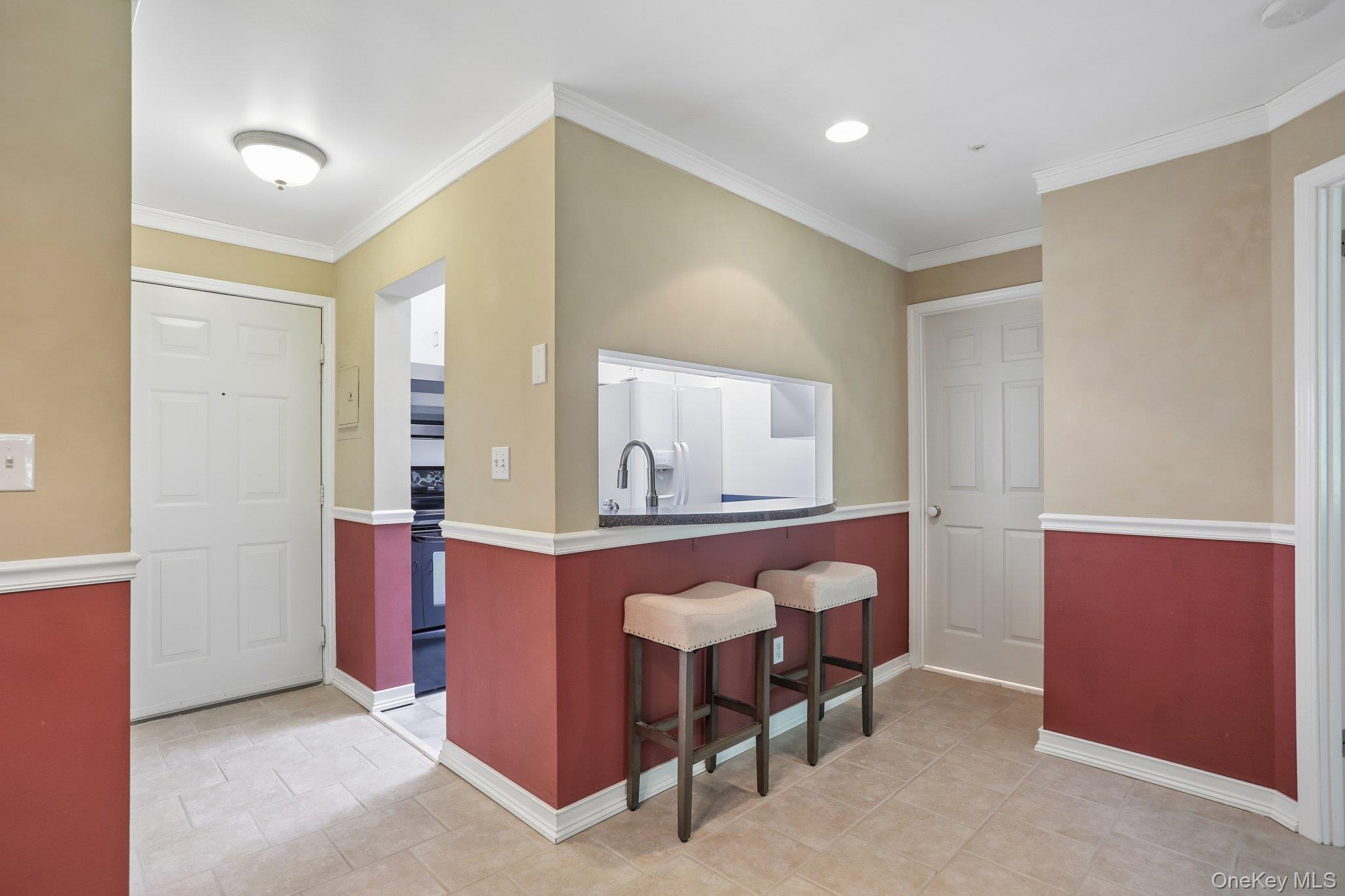 500 Pondside Drive 4l Property Photo 4