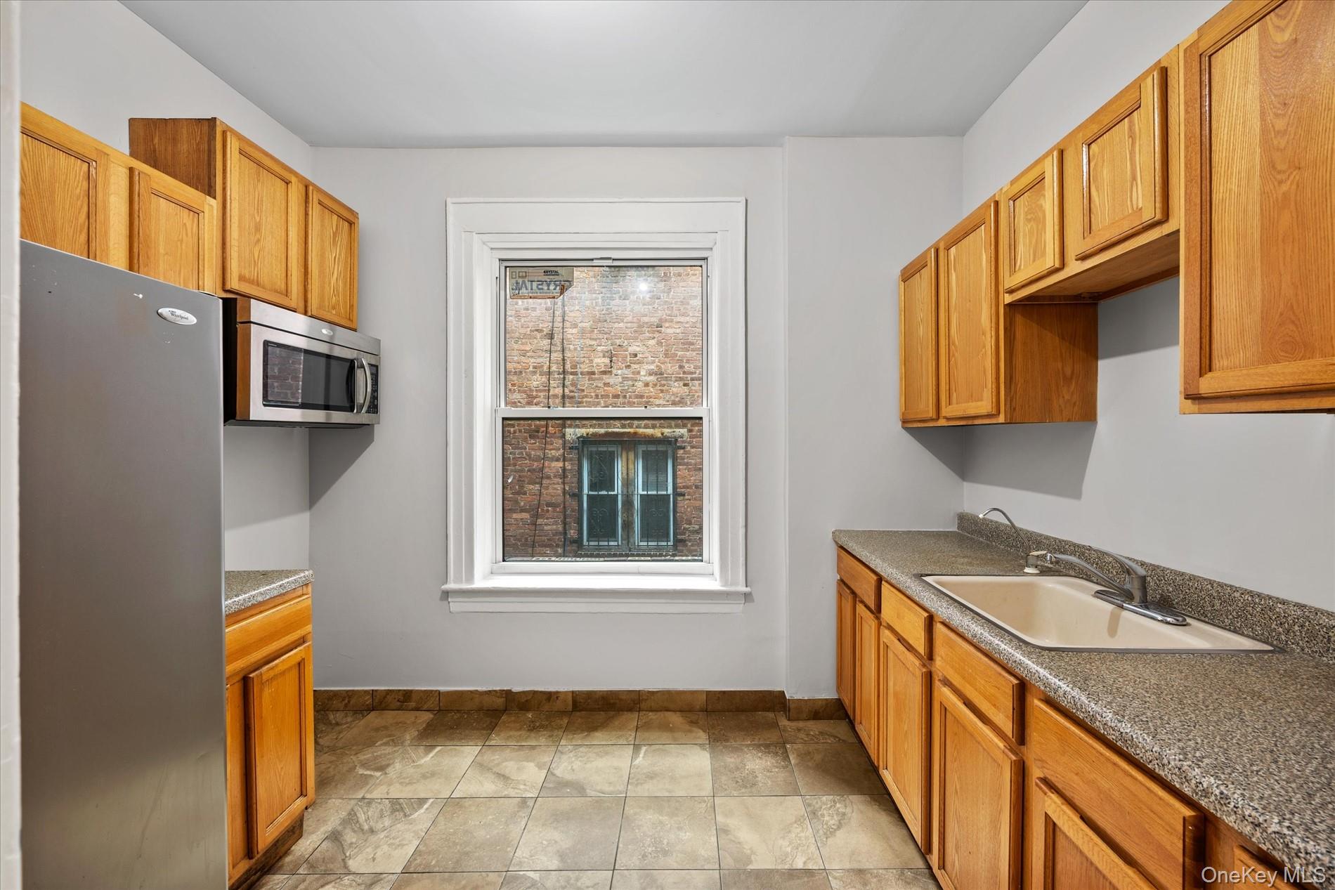 325 Autumn Avenue 1 Property Photo 6