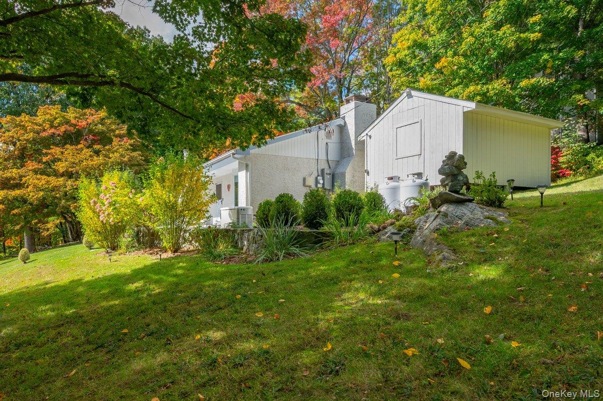18 Blueberry Hill Road Property Photo 3