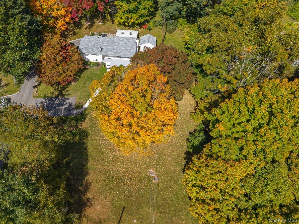 18 Blueberry Hill Road Property Photo 4