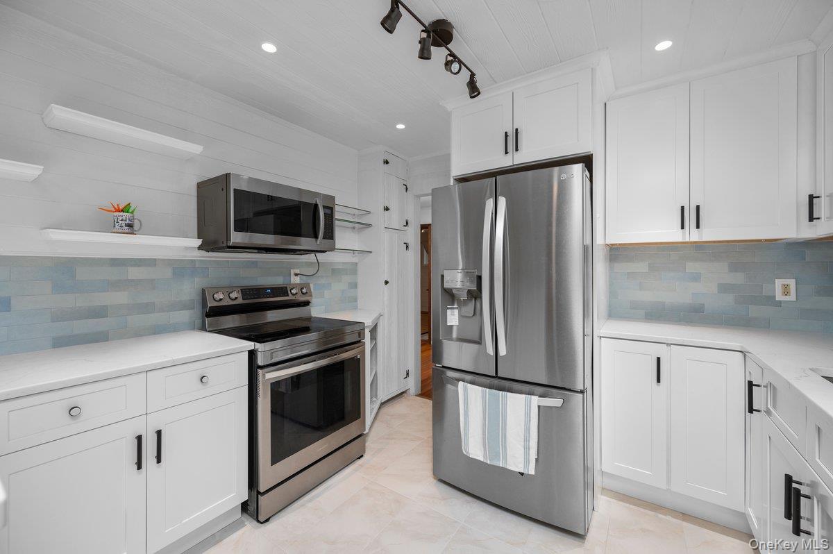 18 Blueberry Hill Road Property Photo 13