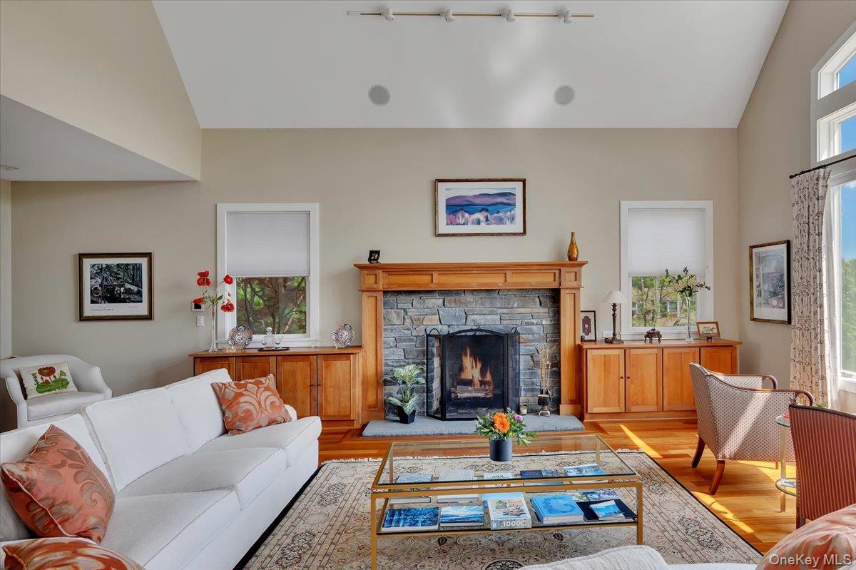 248 Van Wies Point Road Property Photo 16