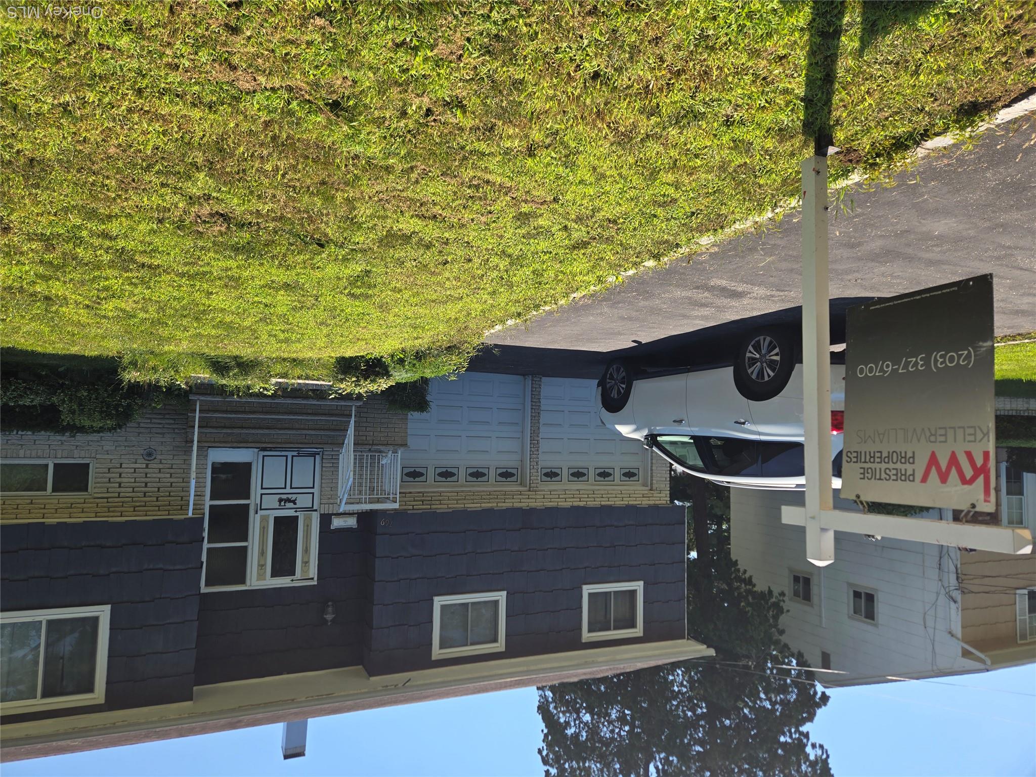 769 Iris Place Property Photo 1