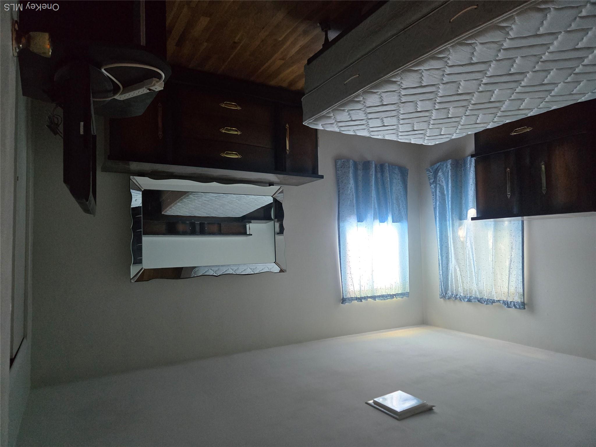 769 Iris Place Property Photo 8