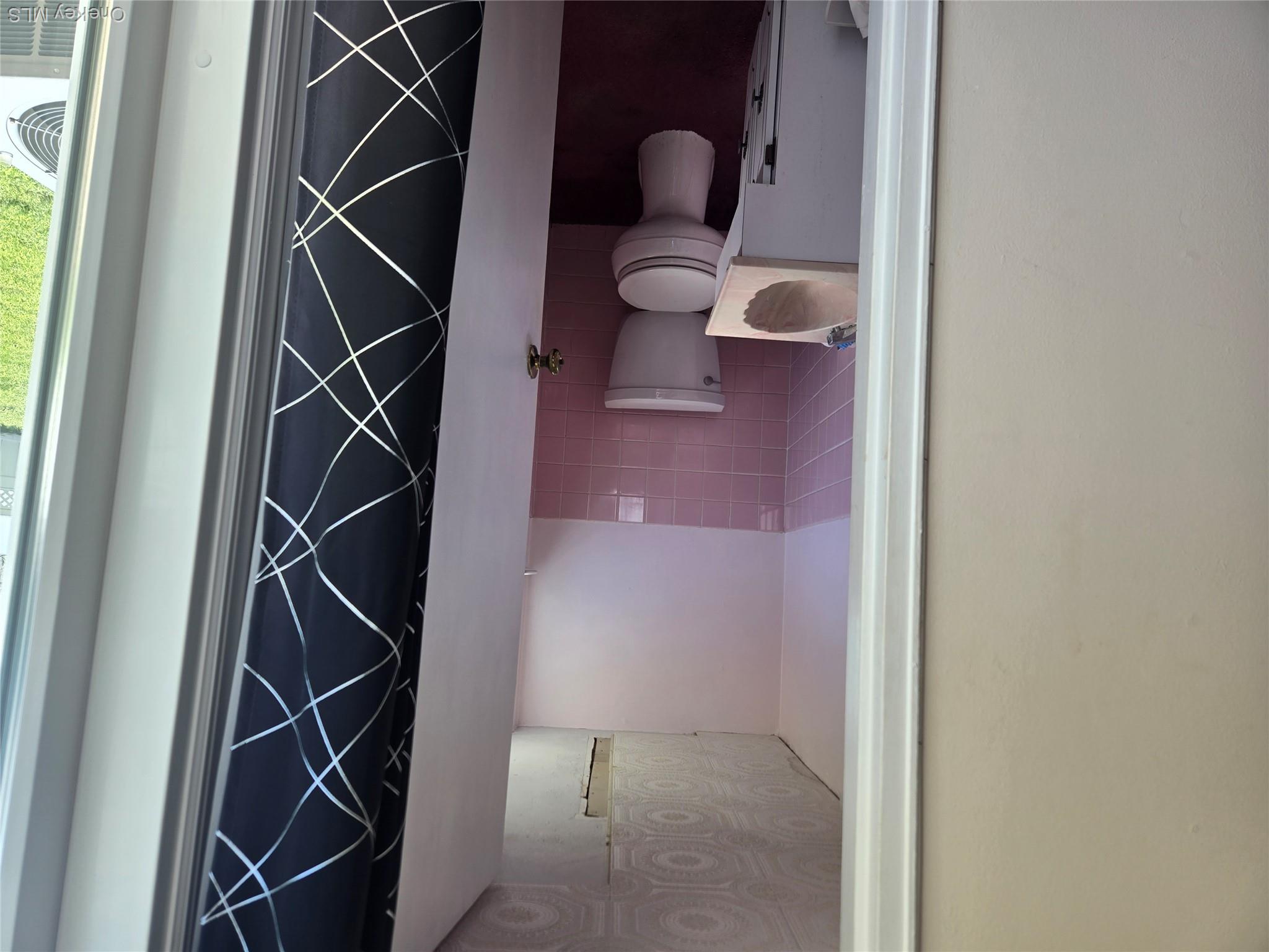 769 Iris Place Property Photo 13