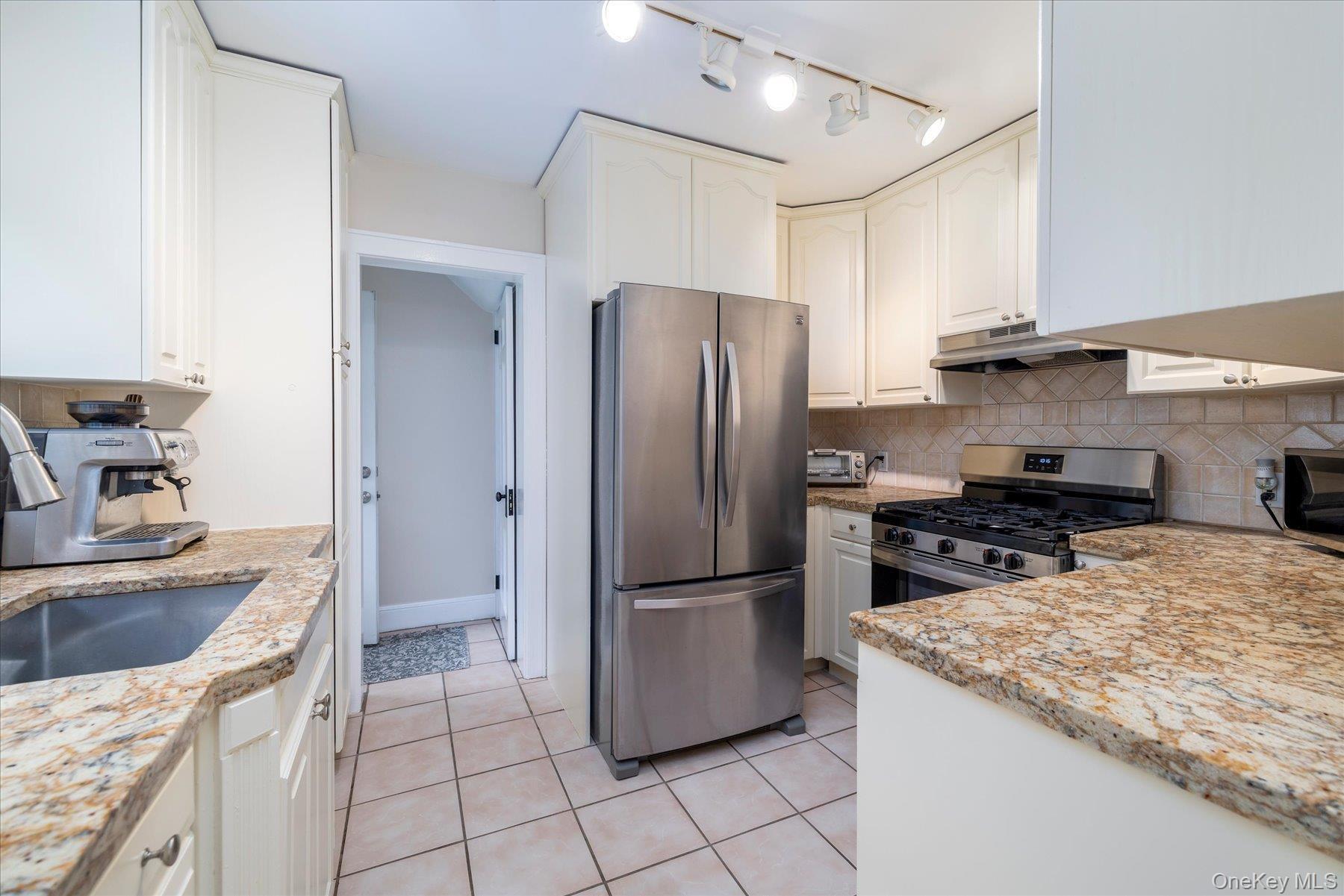 146 Beverly Avenue Property Photo 10