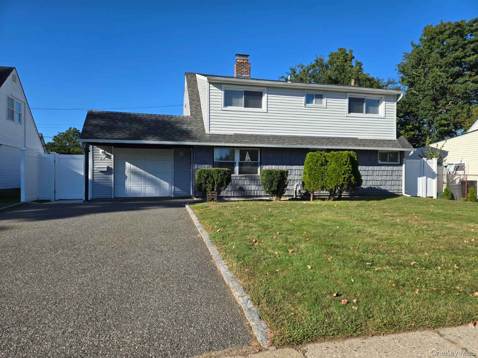 1041570 Property Photo 1