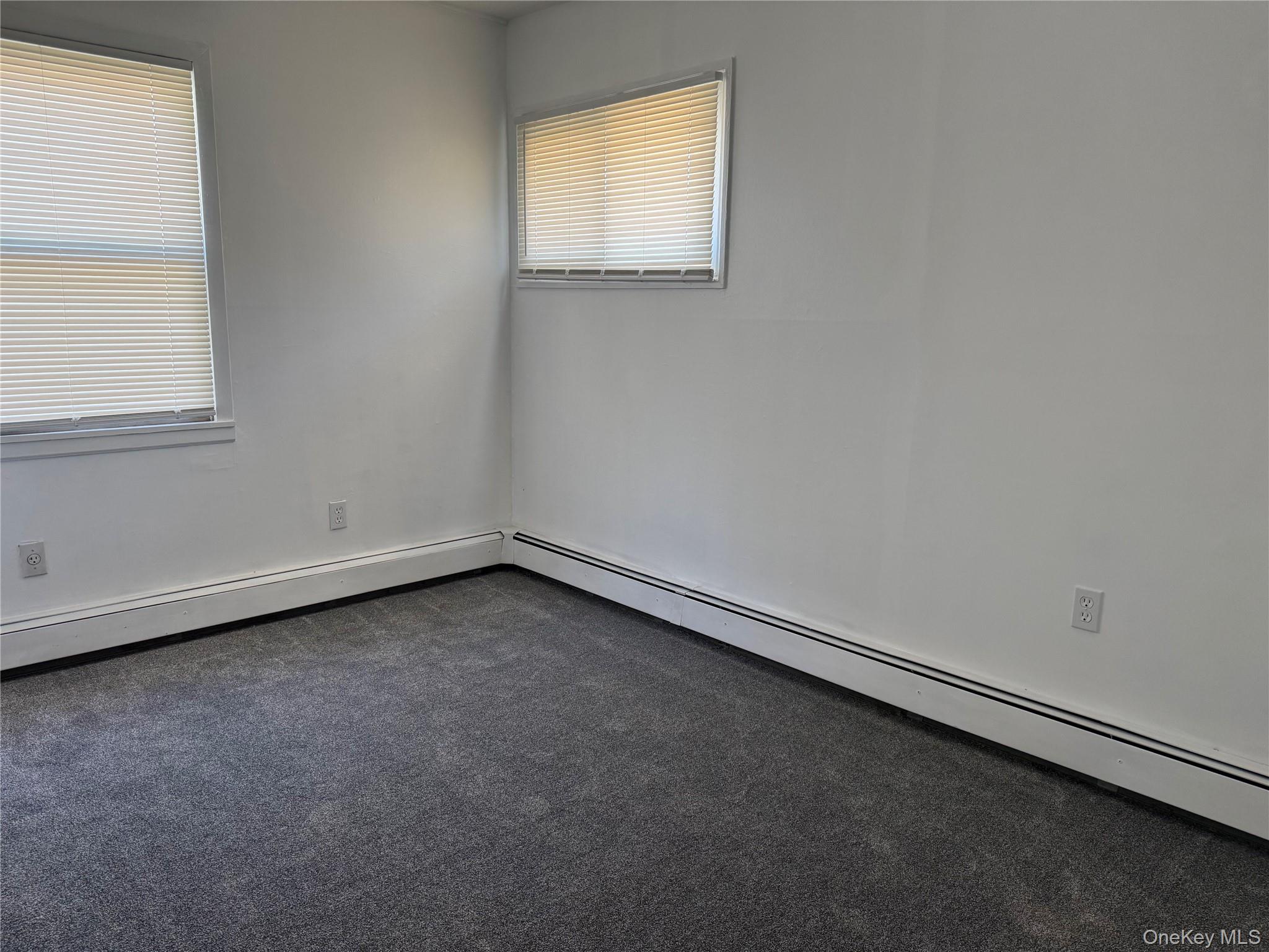 1041570 Property Photo 5