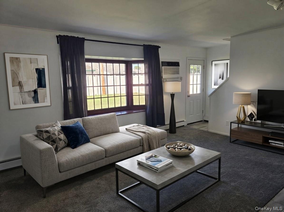 1041570 Property Photo 5