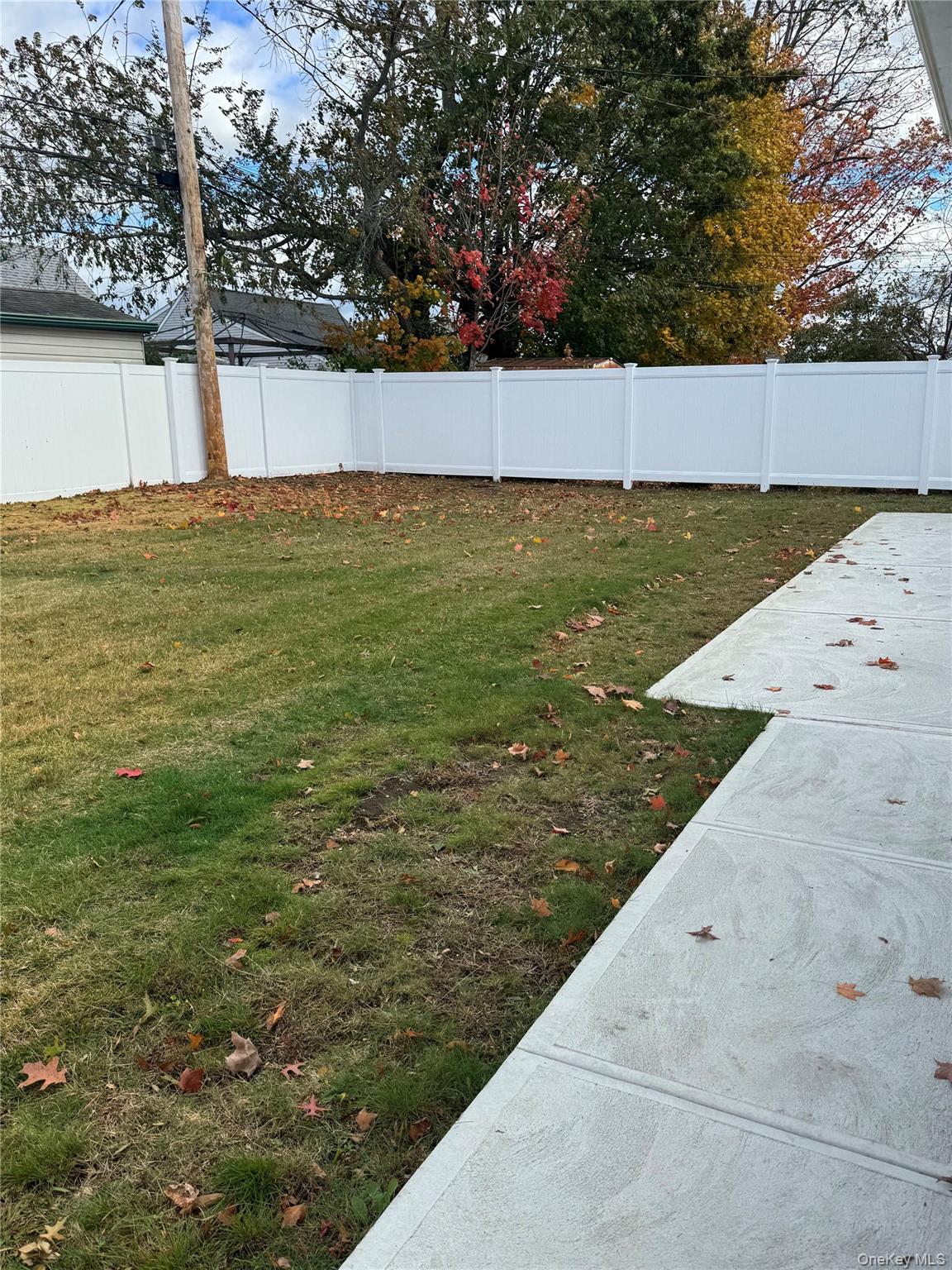 1041570 Property Photo 16