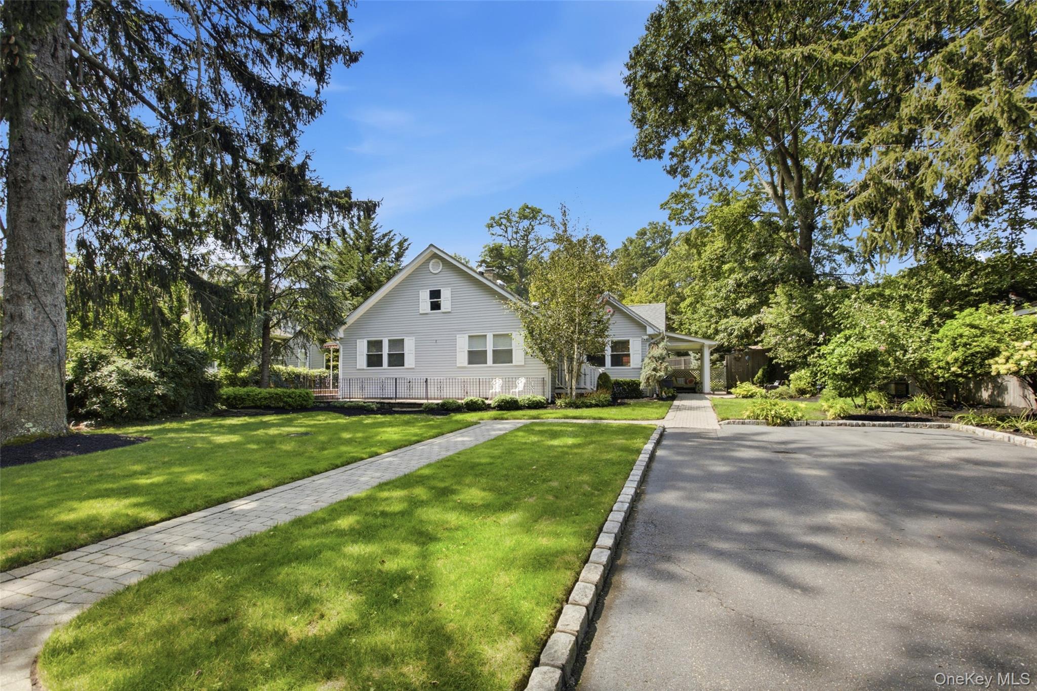 36 Kew Drive Property Photo 2