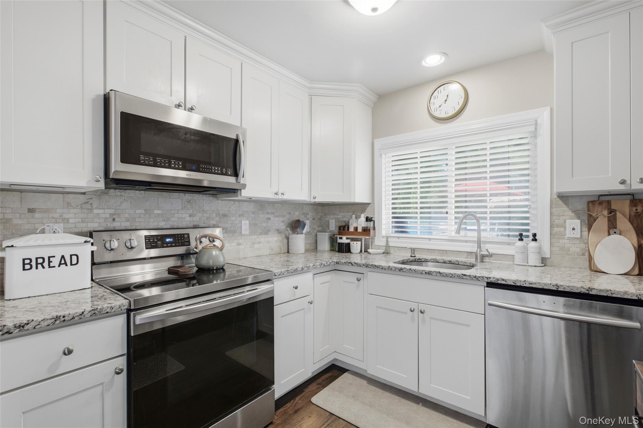 36 Kew Drive Property Photo 15
