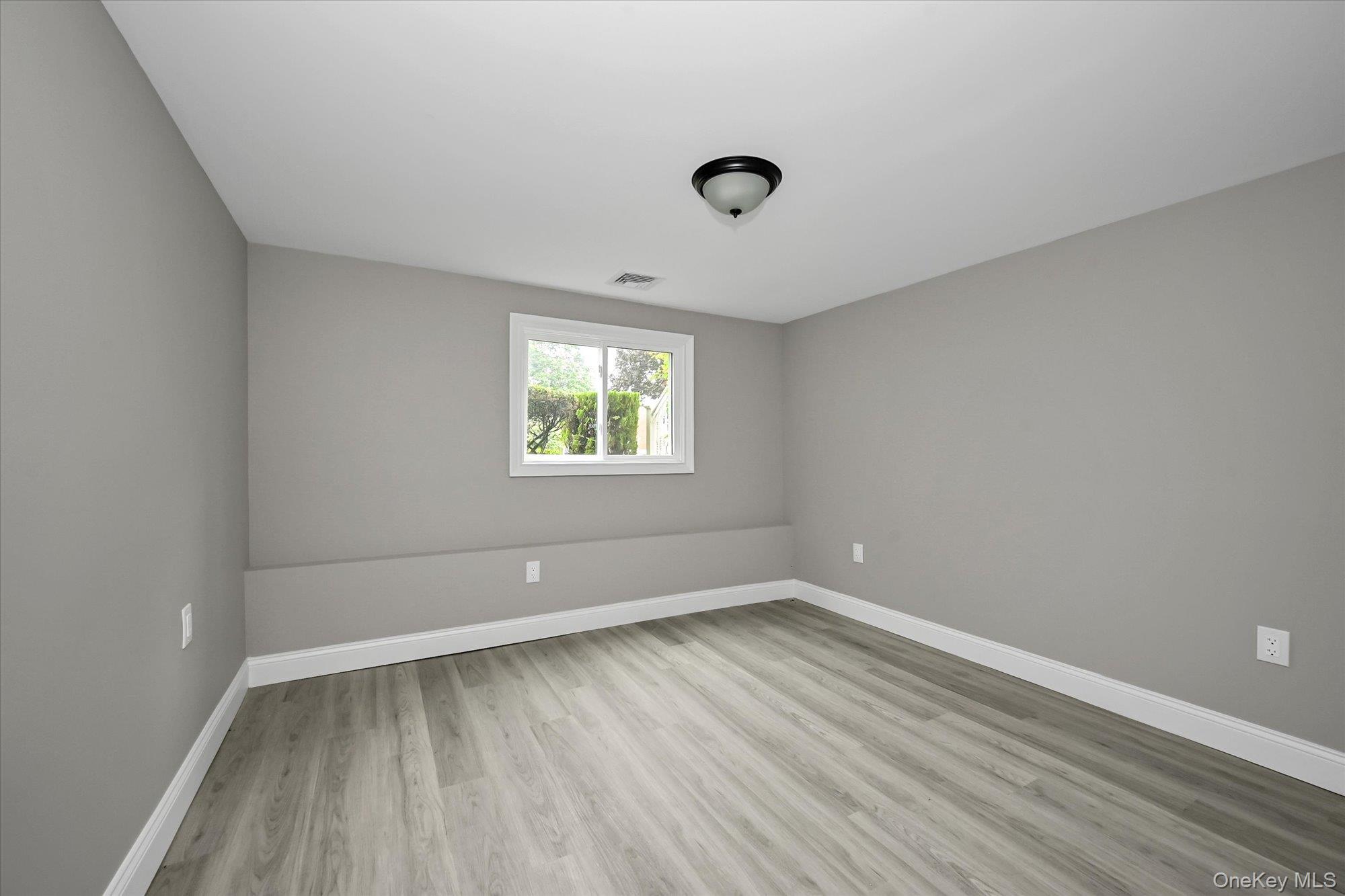 226 Vincent Drive Property Photo 15