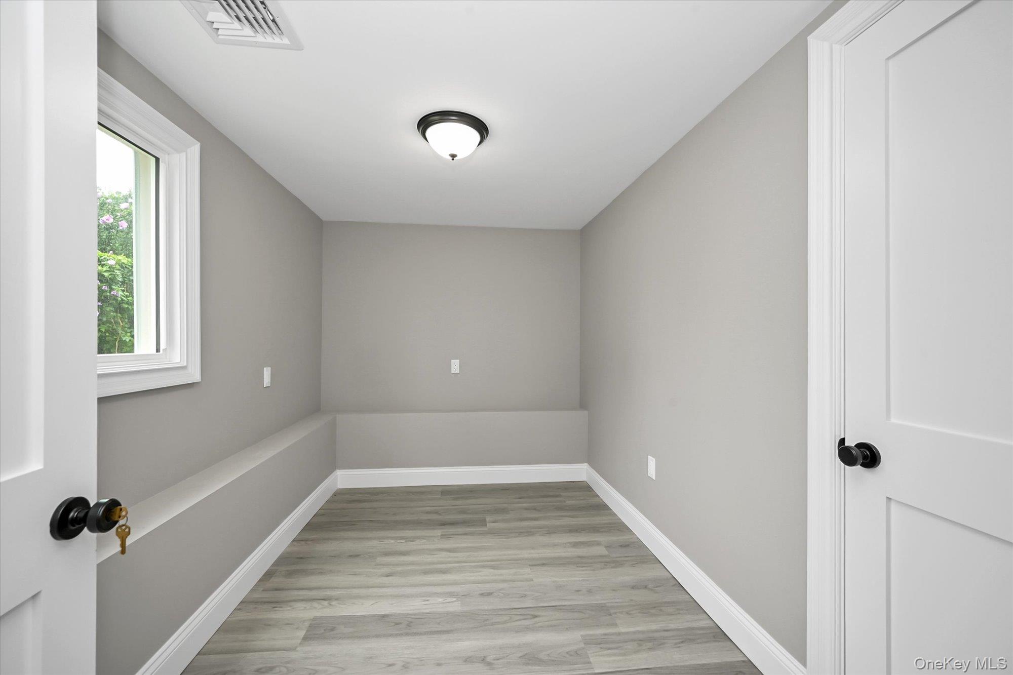 226 Vincent Drive Property Photo 16