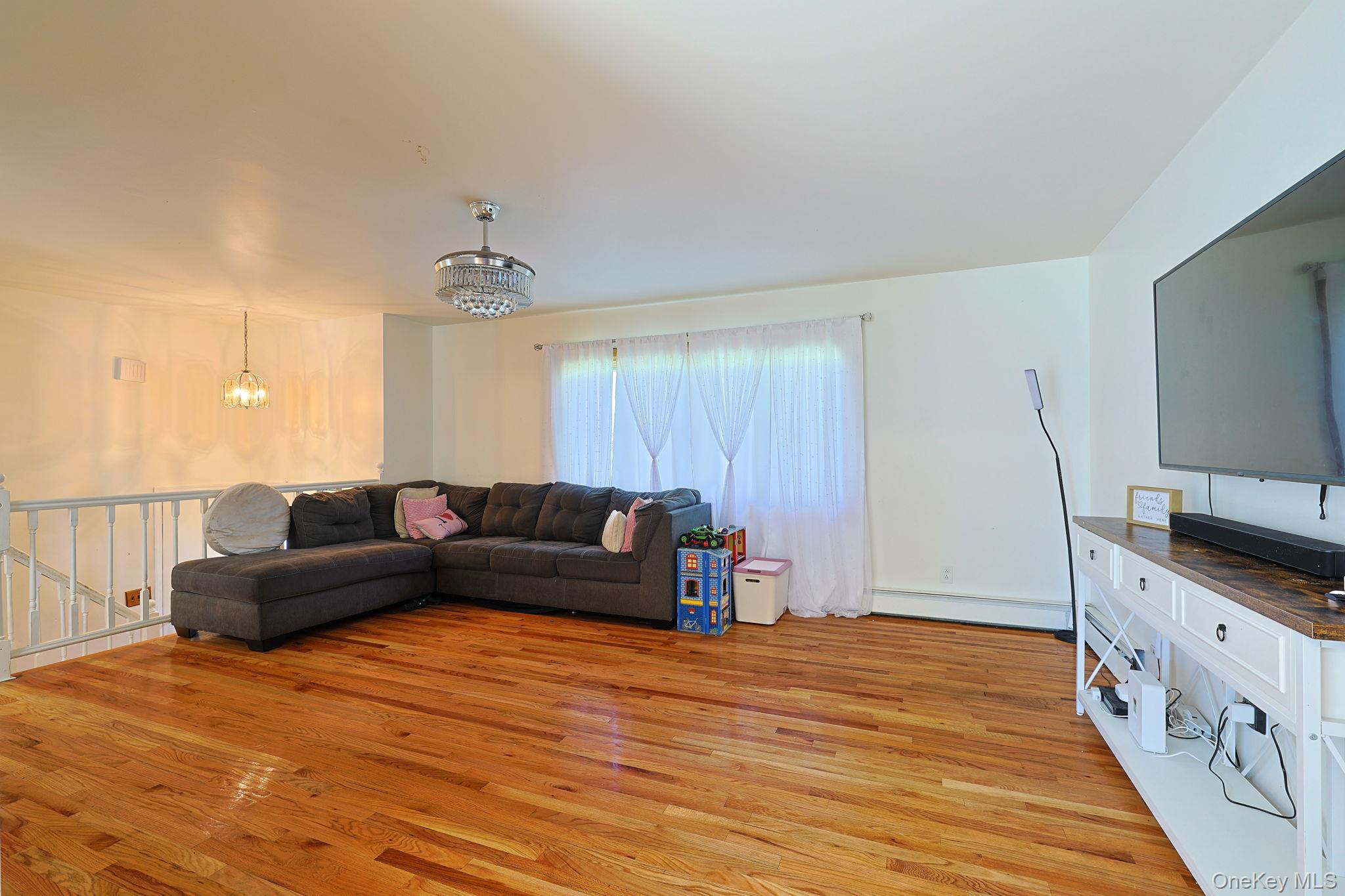 8 Pine Street Property Photo 8