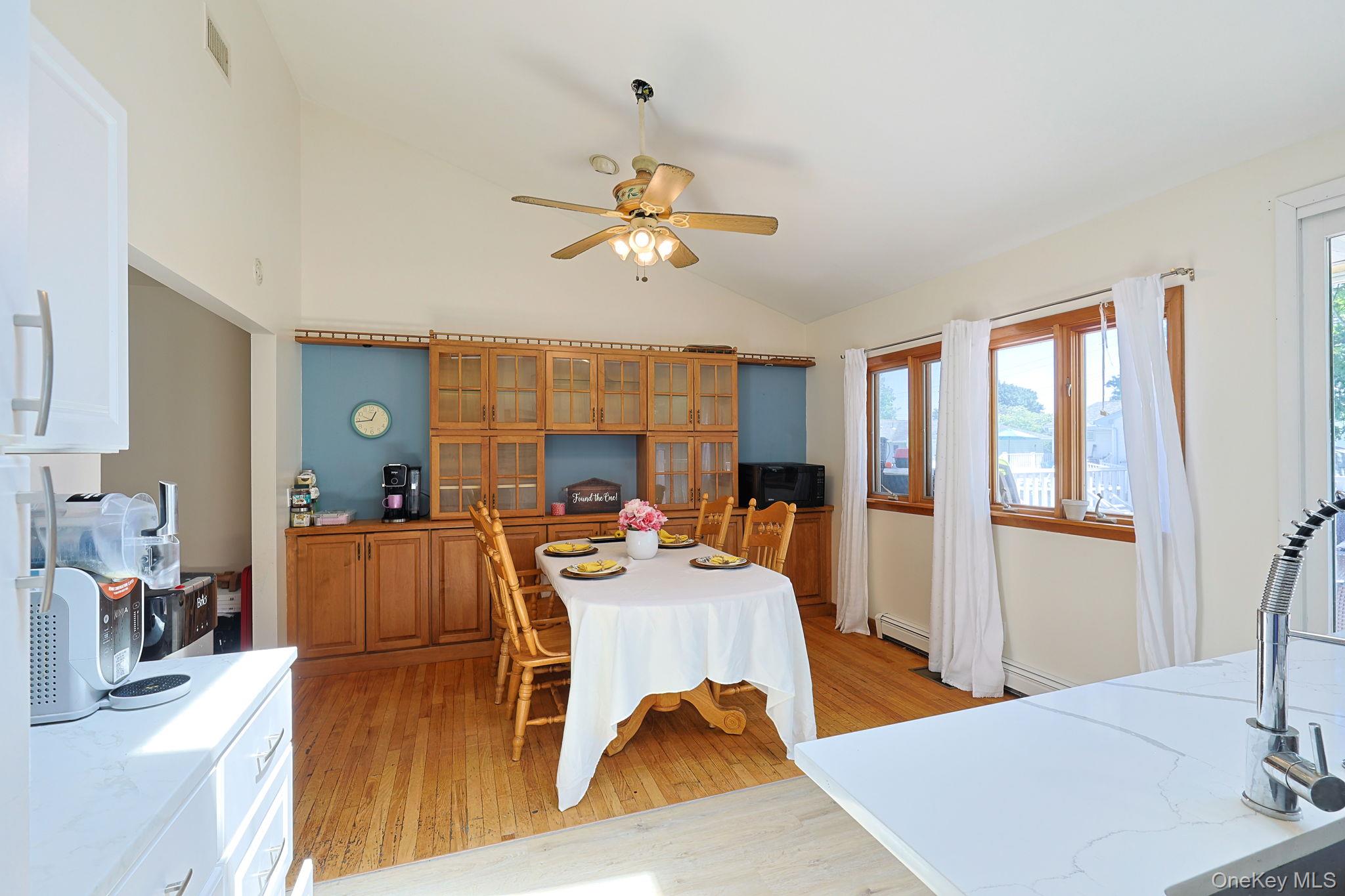 8 Pine Street Property Photo 10