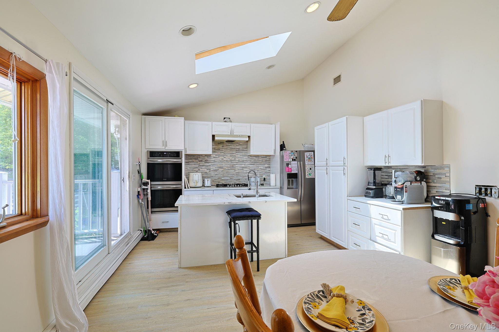 8 Pine Street Property Photo 11