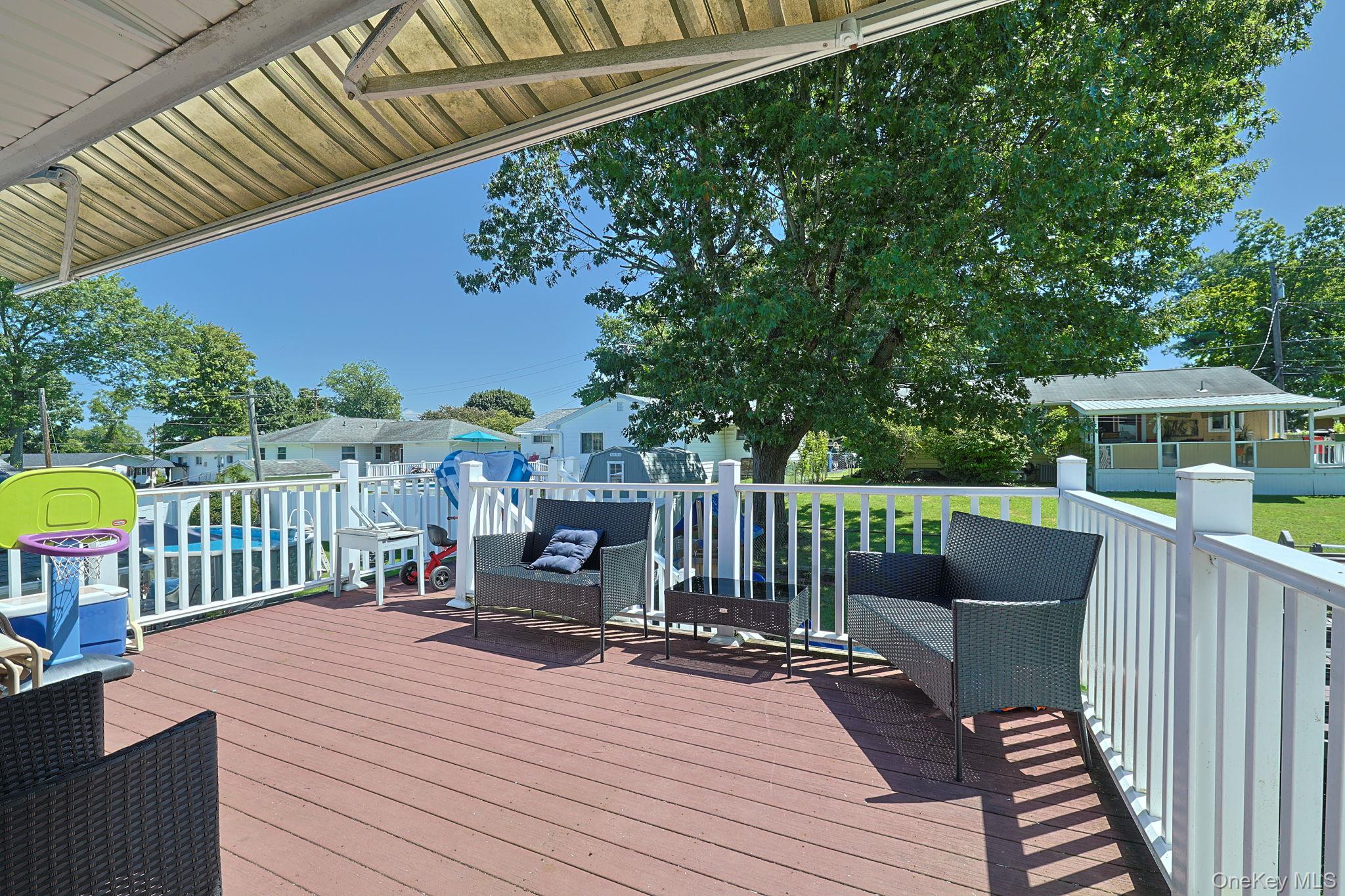 8 Pine Street Property Photo 21