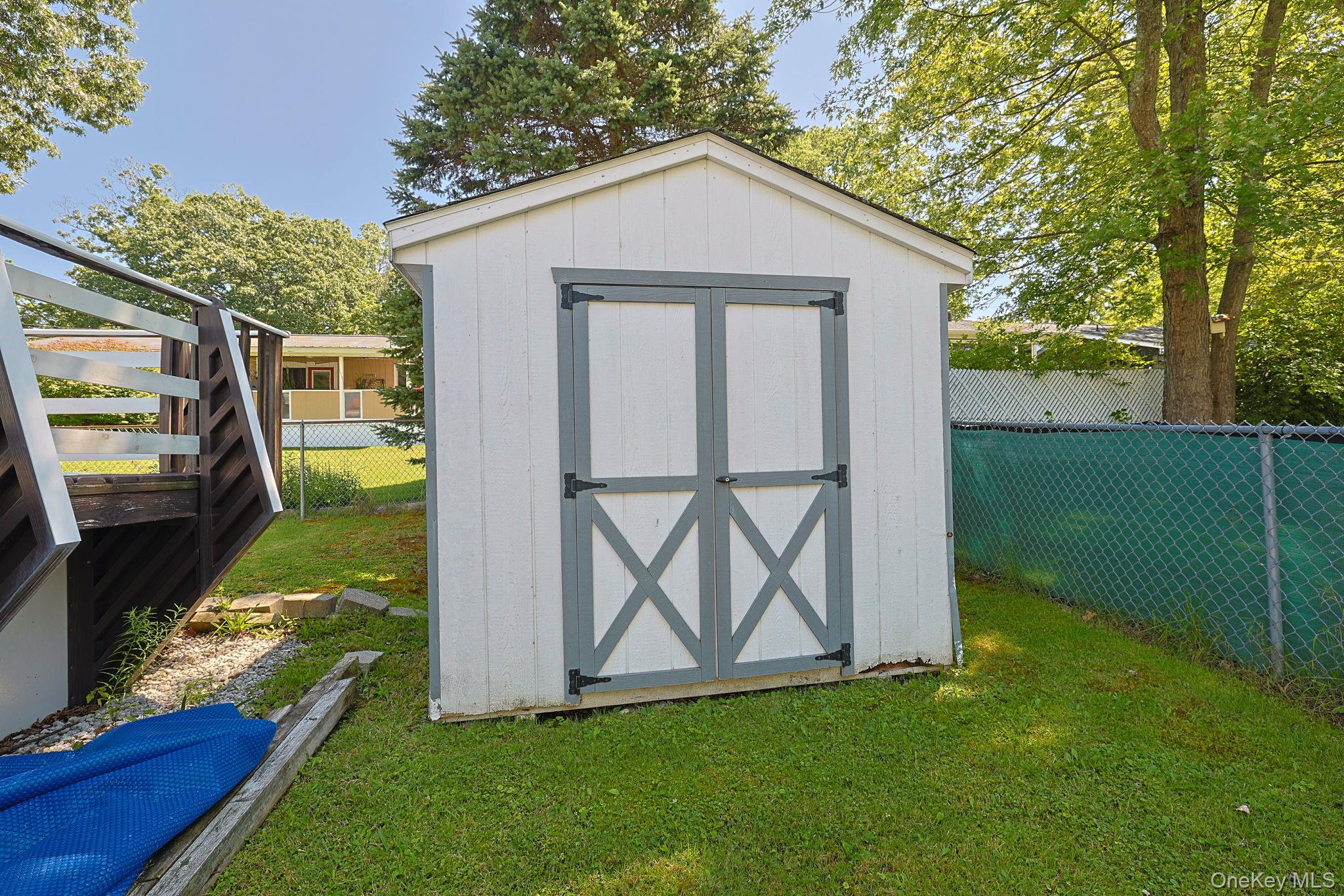 8 Pine Street Property Photo 29