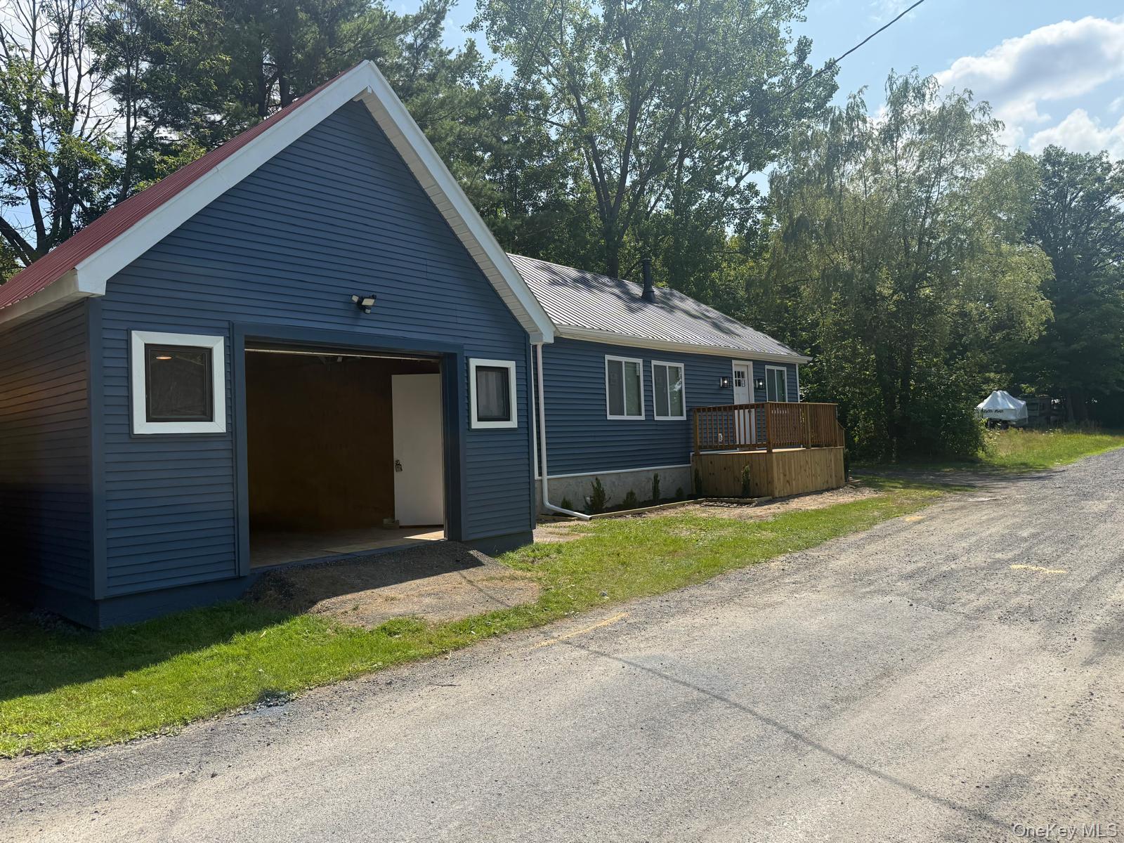 157 Lake Avenue Property Photo 6