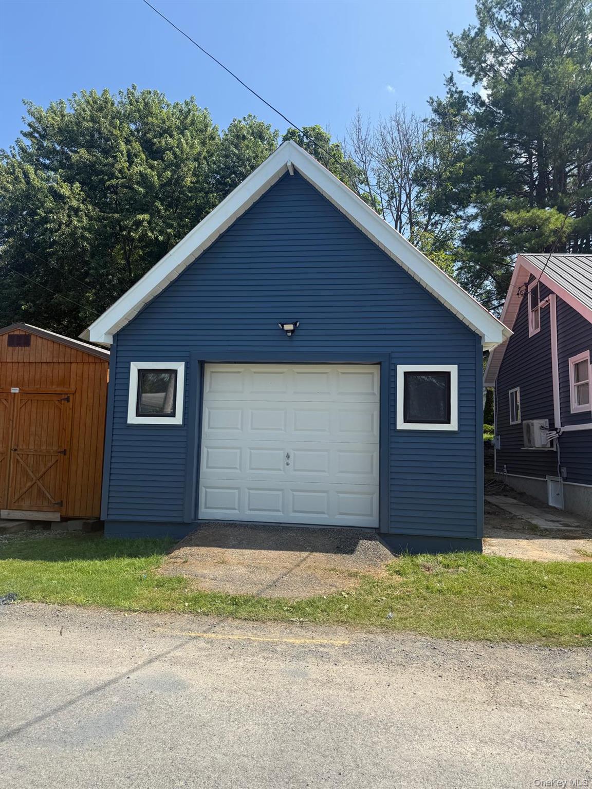 157 Lake Avenue Property Photo 8