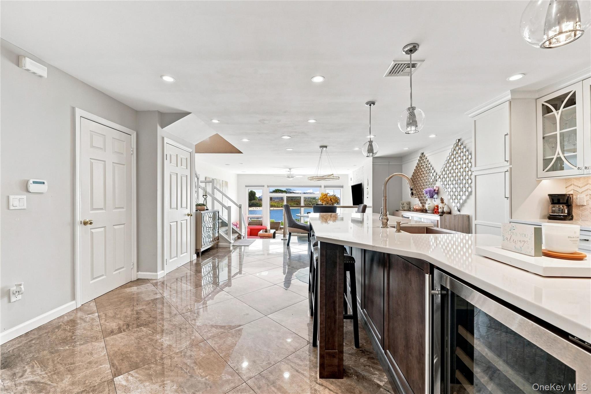 1 Victoria 1 Property Photo 4
