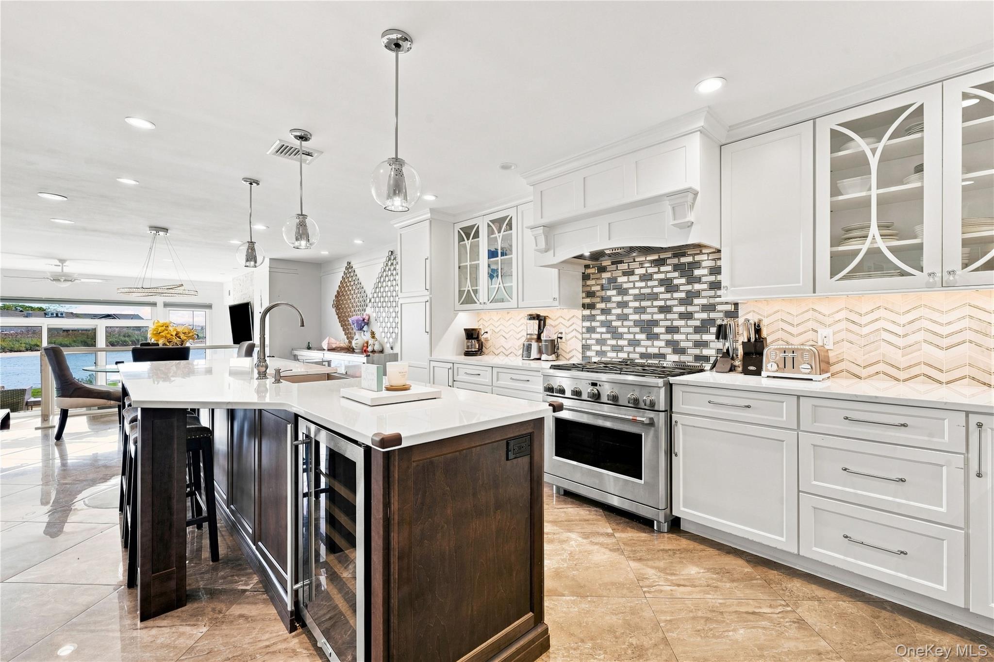 1 Victoria 1 Property Photo 10
