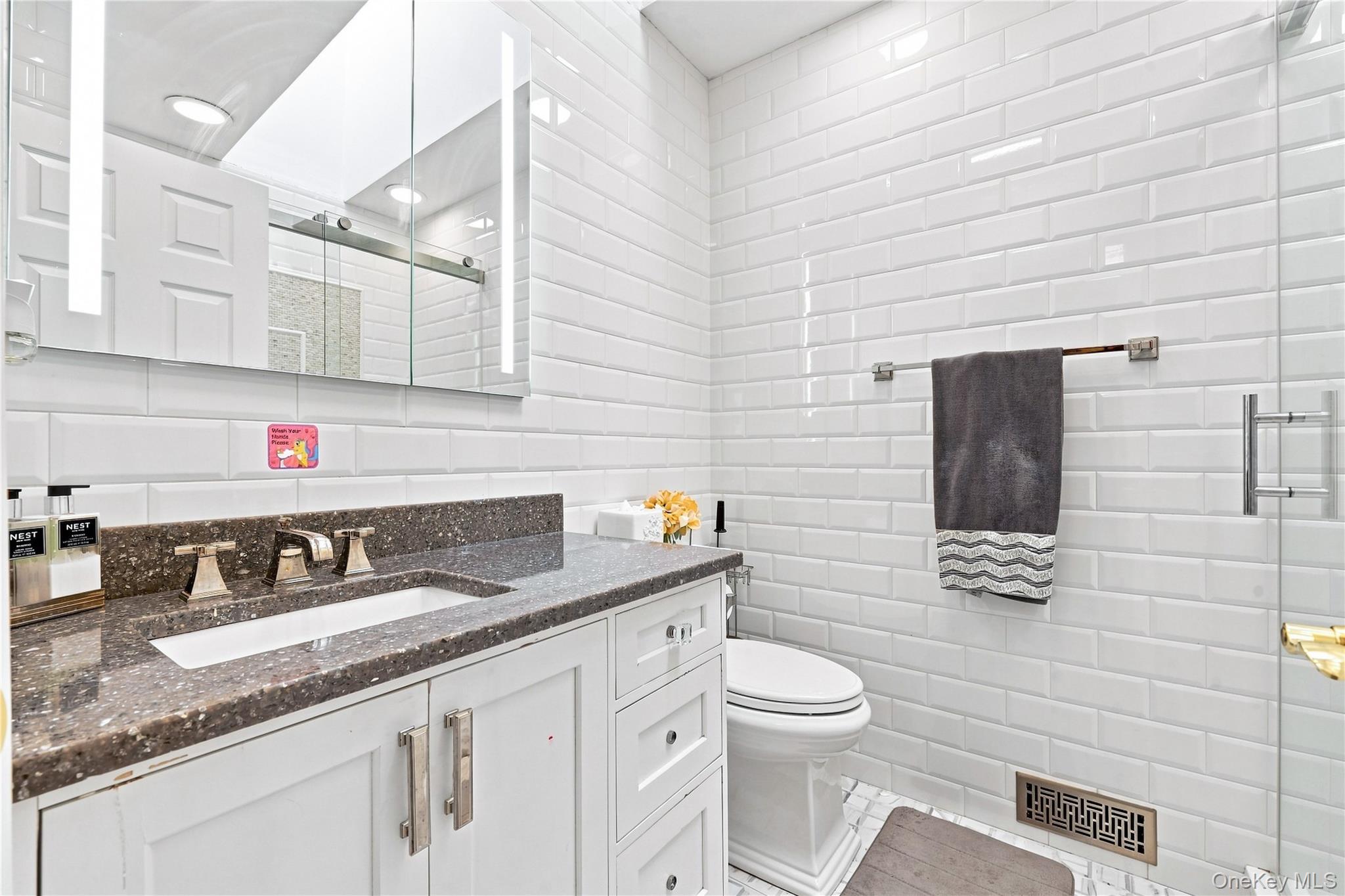 1 Victoria 1 Property Photo 19