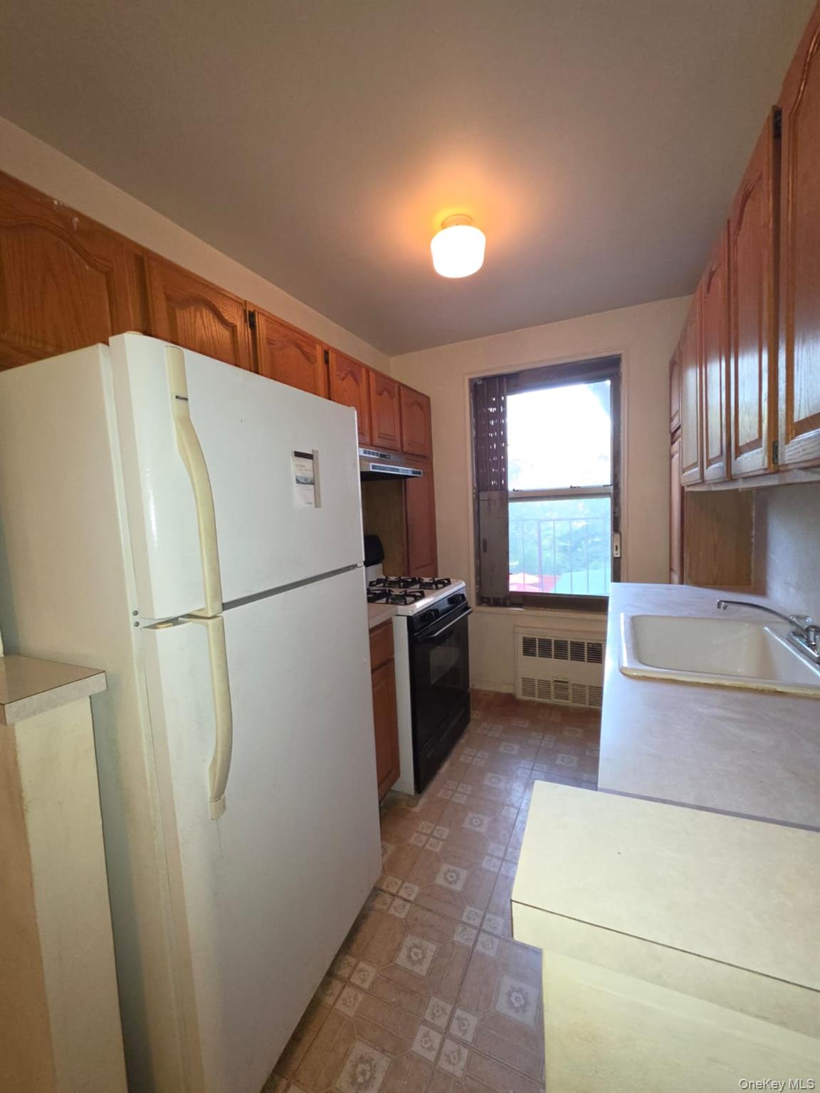 679 W 239th 3e Property Photo 2