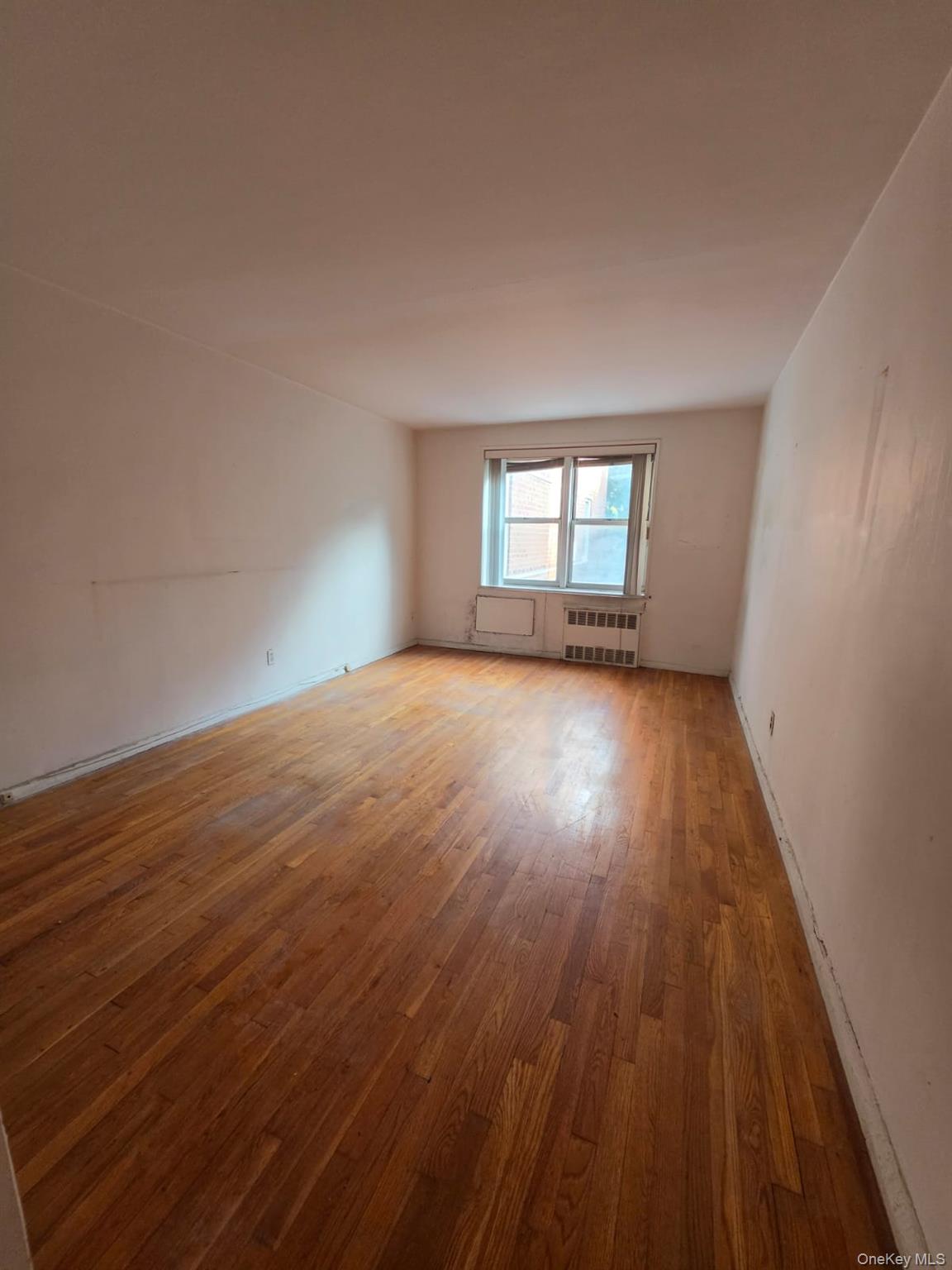 679 W 239th 3e Property Photo 4