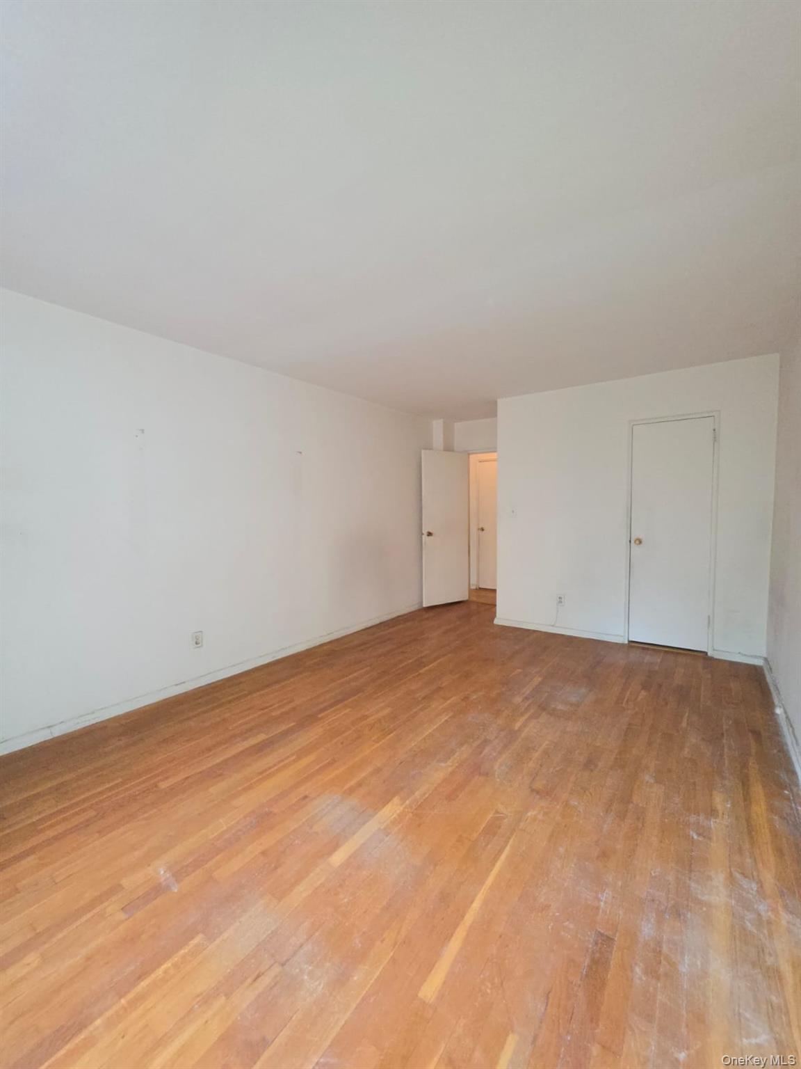 679 W 239th 3e Property Photo 5