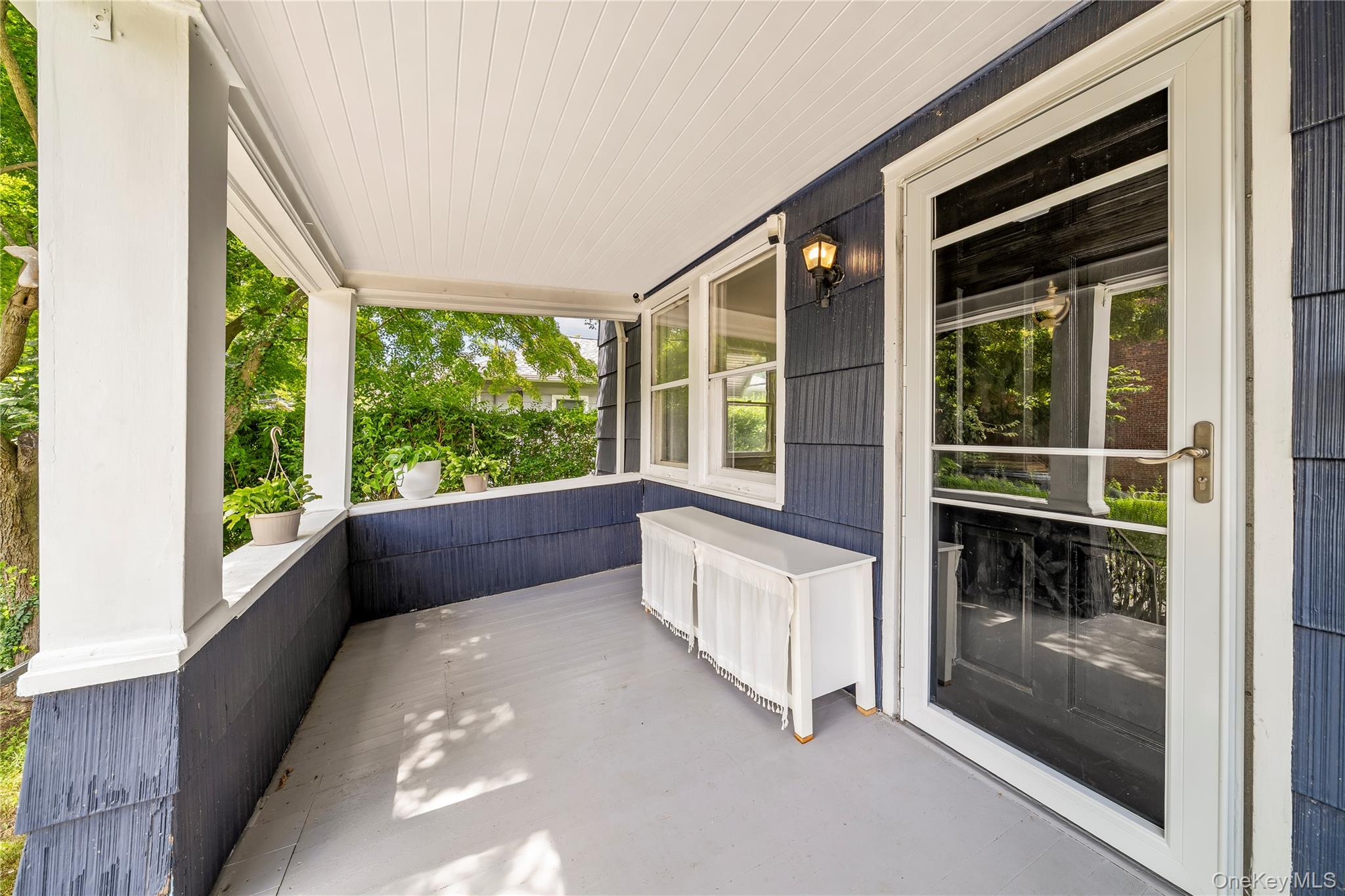6 Littleworth Lane Property Photo 2