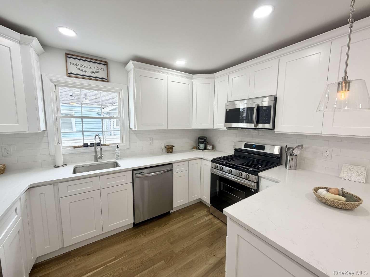 20 Iris Avenue Property Photo 3