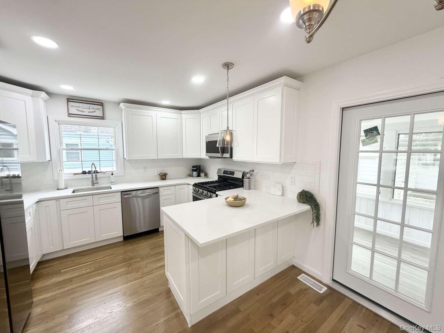 20 Iris Avenue Property Photo 4