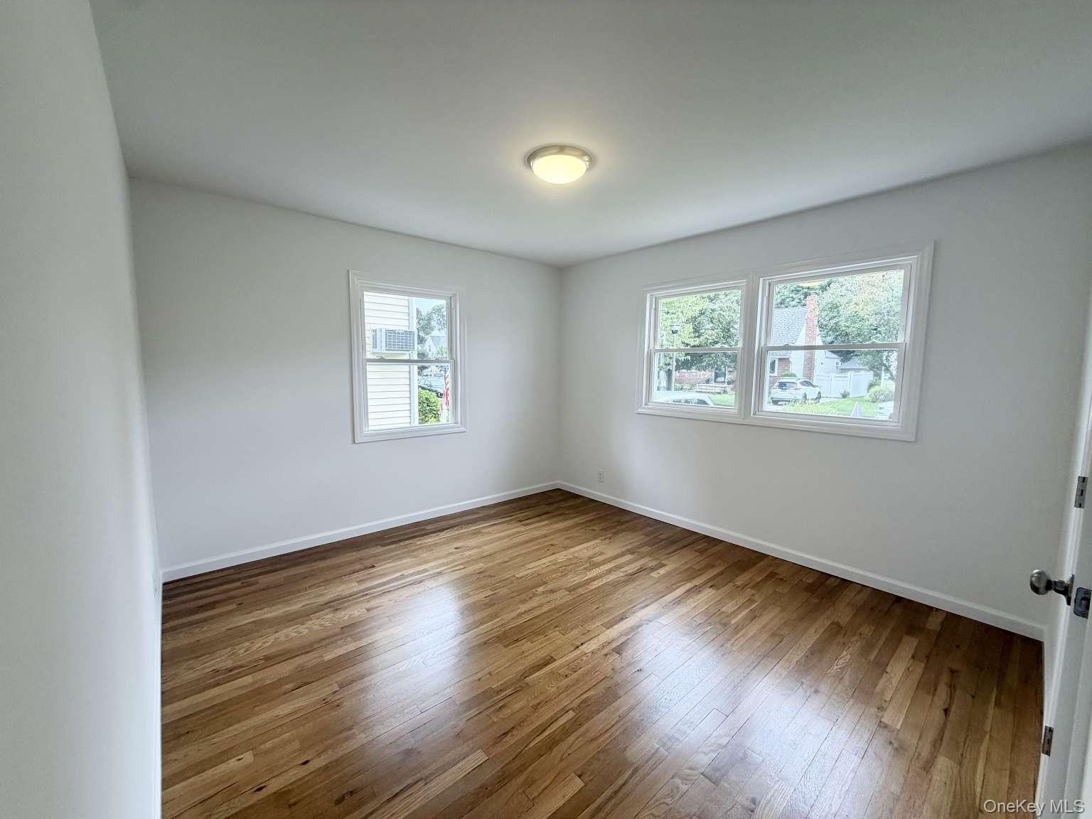 20 Iris Avenue Property Photo 12