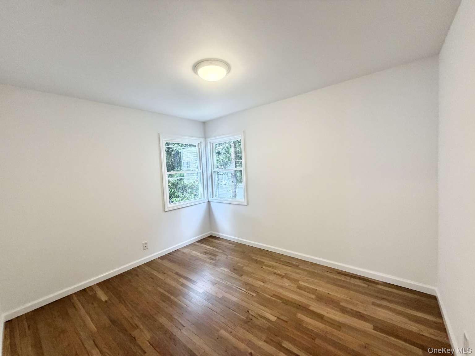 20 Iris Avenue Property Photo 15