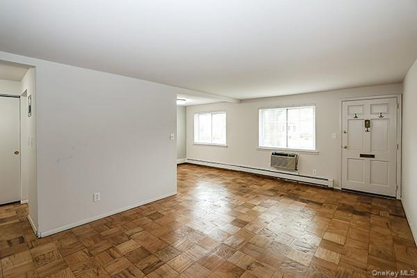 178 Jervis Avenue 178 Property Photo 3