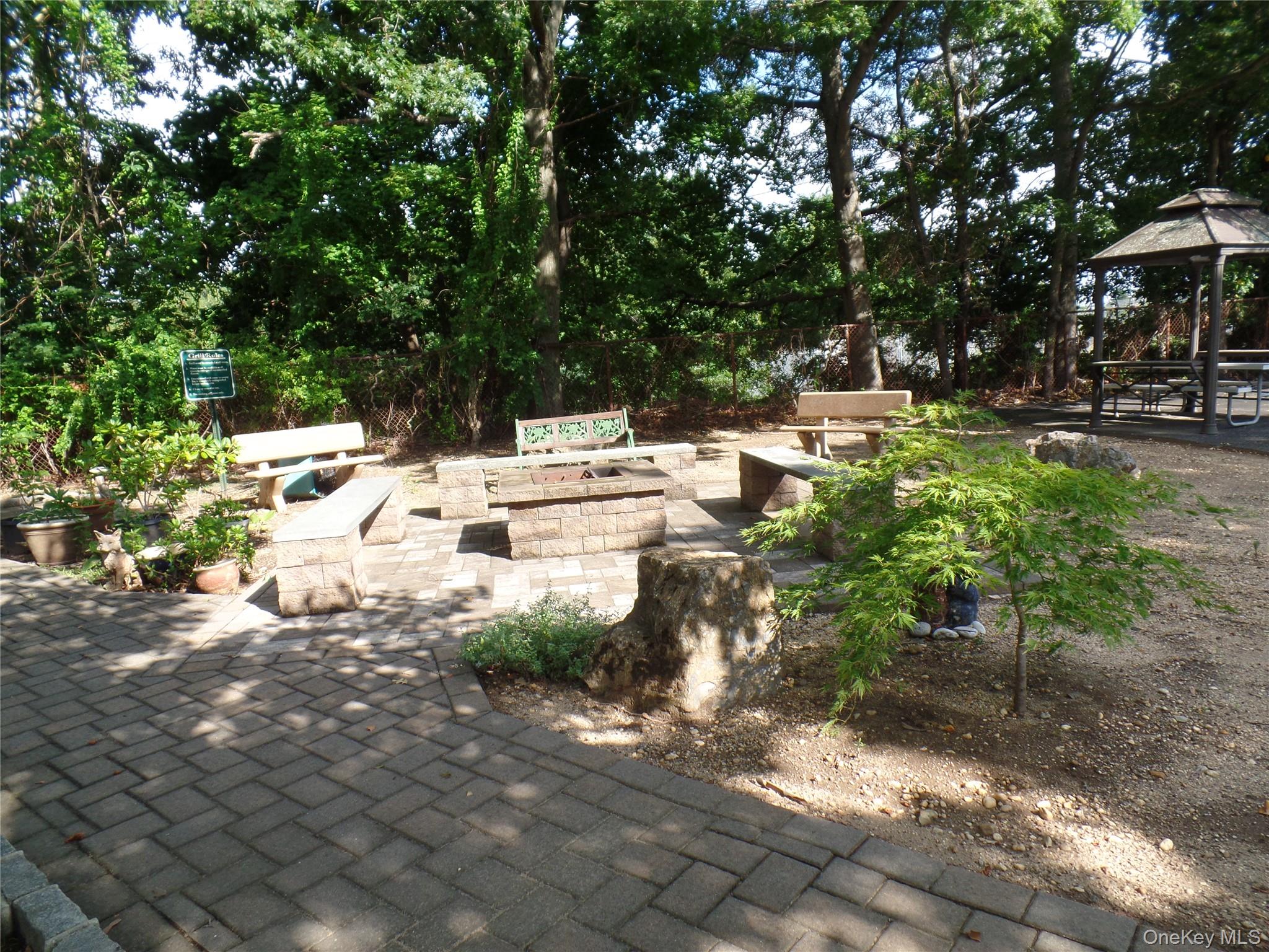 178 Jervis Avenue 178 Property Photo 22