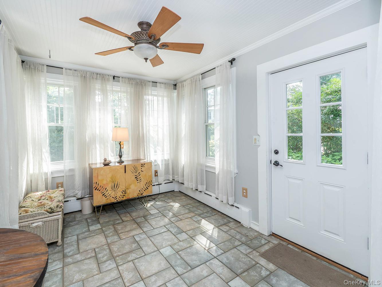 150 Franklin Avenue Property Photo 4