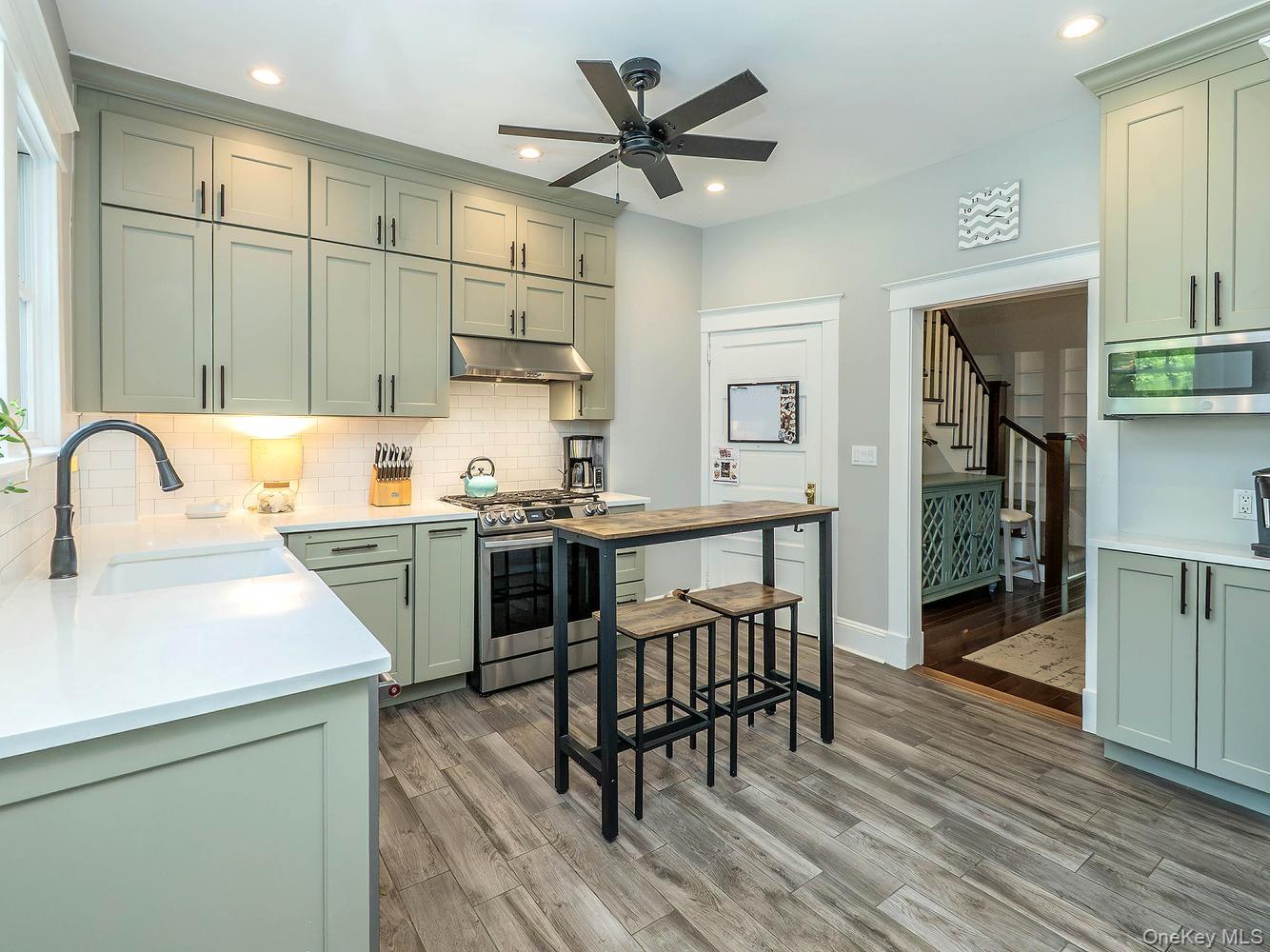 150 Franklin Avenue Property Photo 14