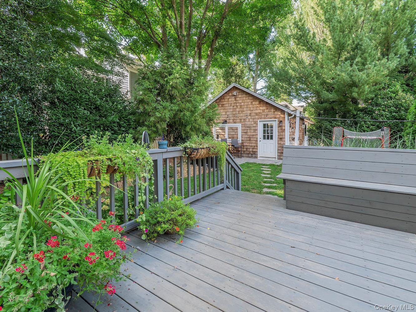 150 Franklin Avenue Property Photo 29