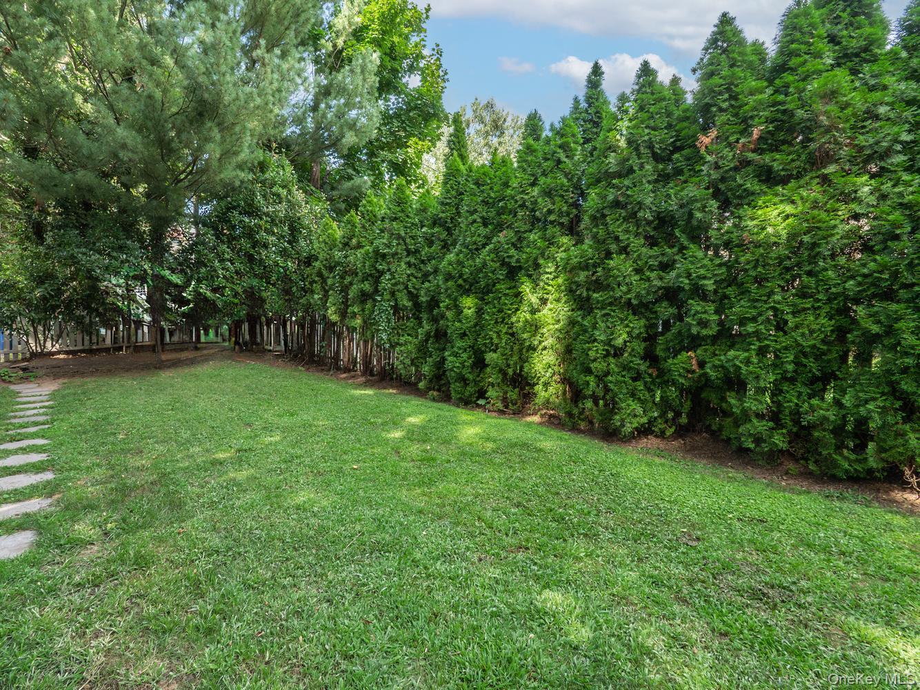 150 Franklin Avenue Property Photo 32