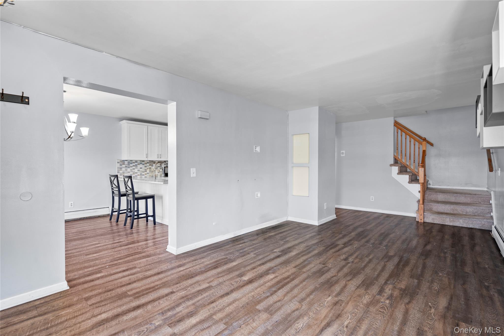 5 Welcher Avenue Property Photo 3