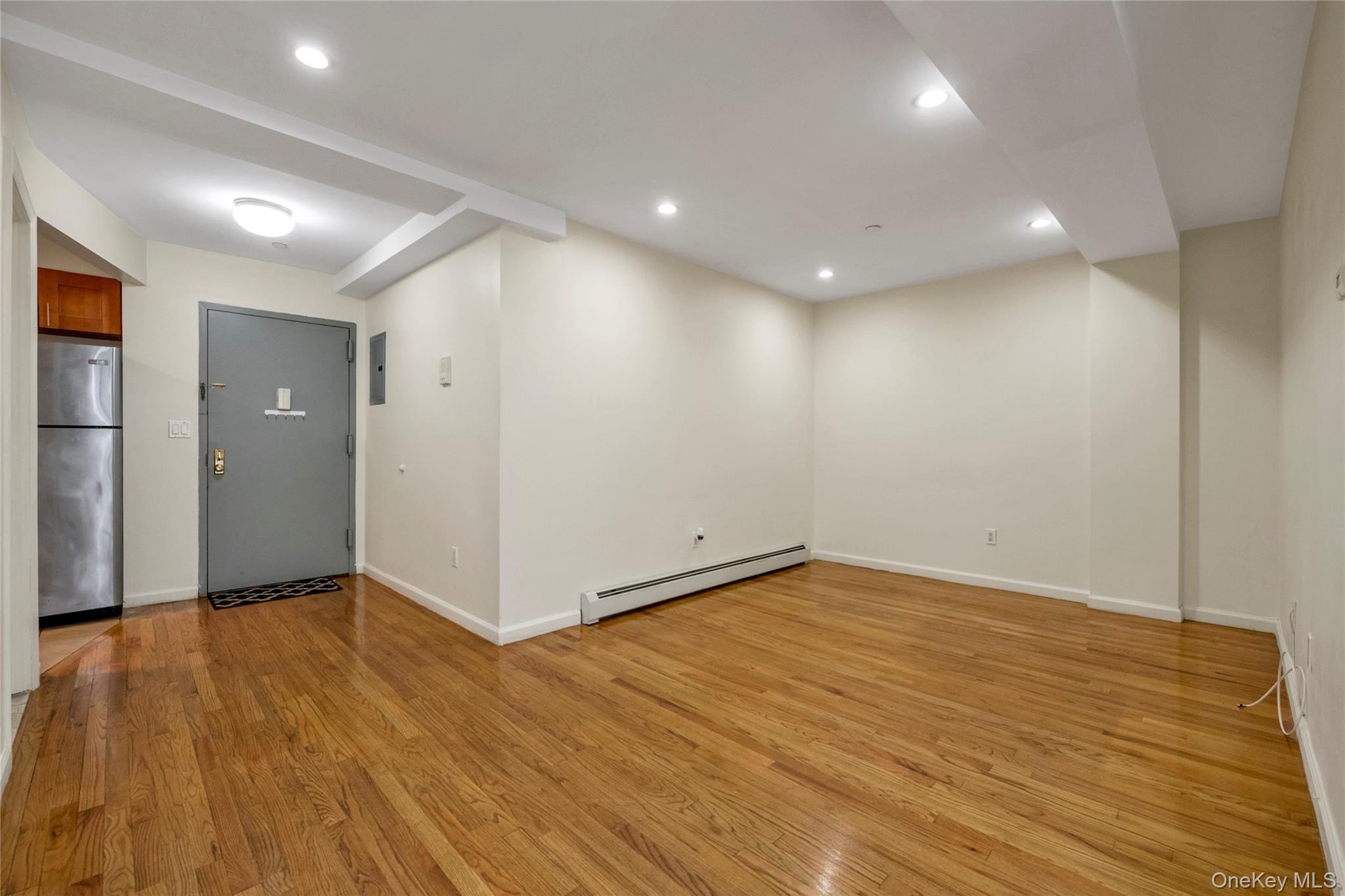 4318 Robinson Street 4d Property Photo 2