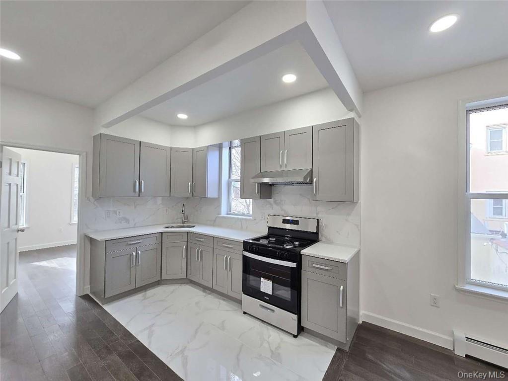 2062 Bath Avenue Property Photo 4
