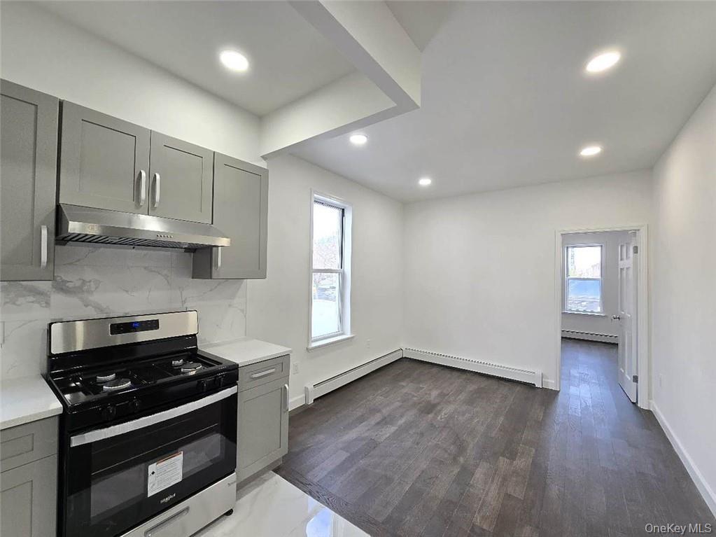 2062 Bath Avenue Property Photo 5