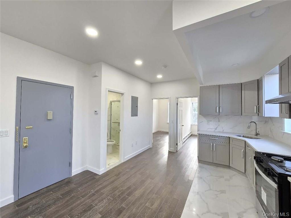 2062 Bath Avenue Property Photo 9