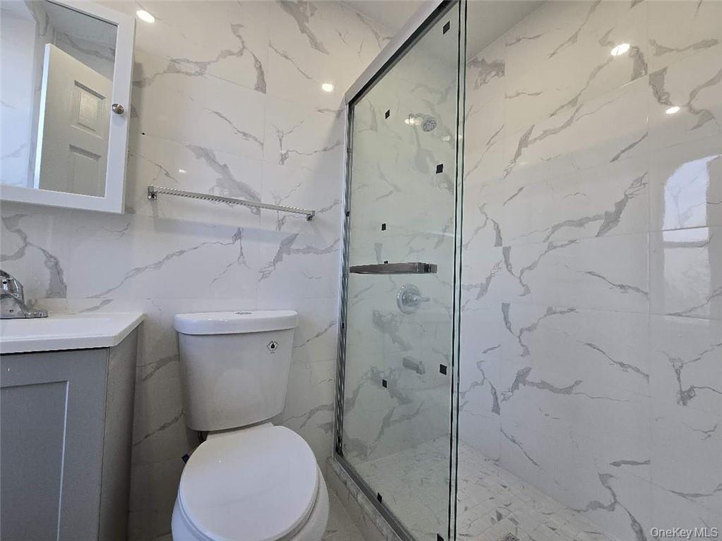 2062 Bath Avenue Property Photo 18