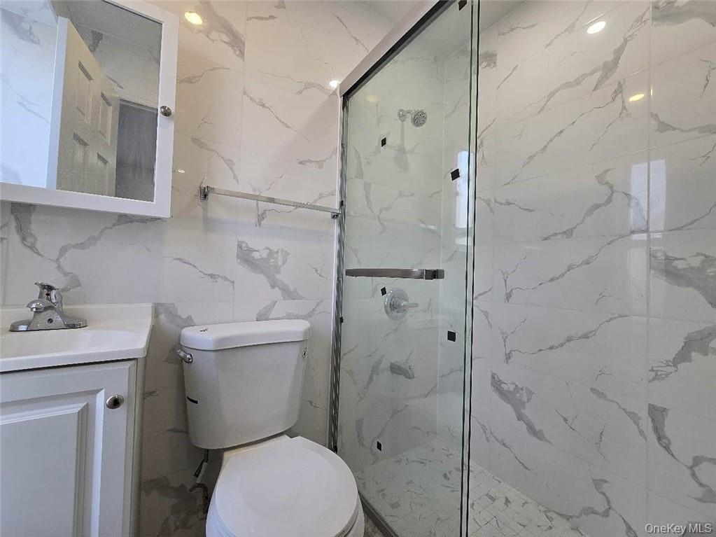 2062 Bath Avenue Property Photo 19