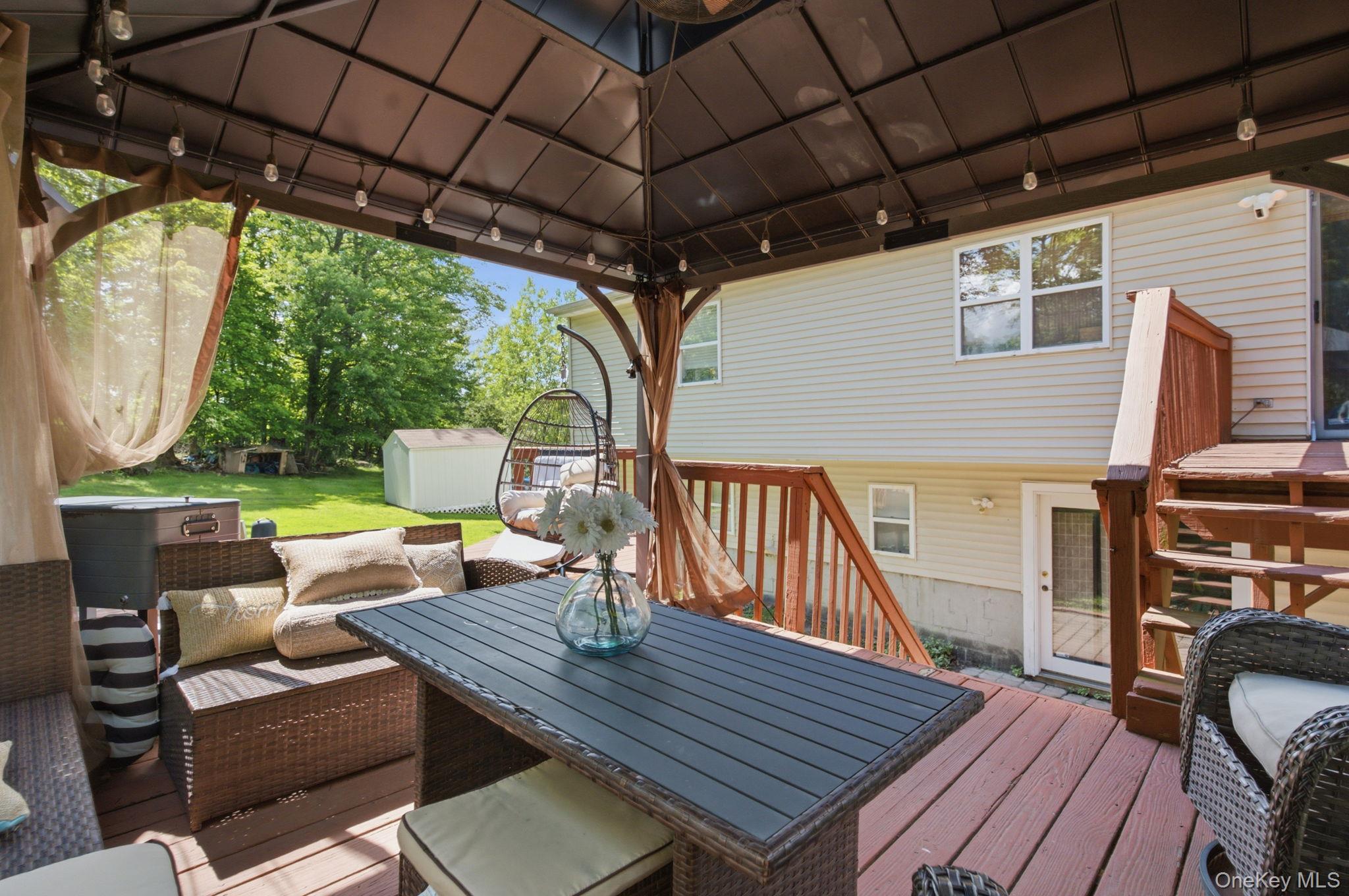 17 Old Hemlock Drive Property Photo 28